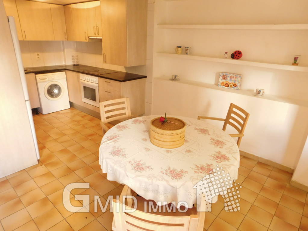 Download 1 zimmer wohnung orange strand Desktop Wallpaper