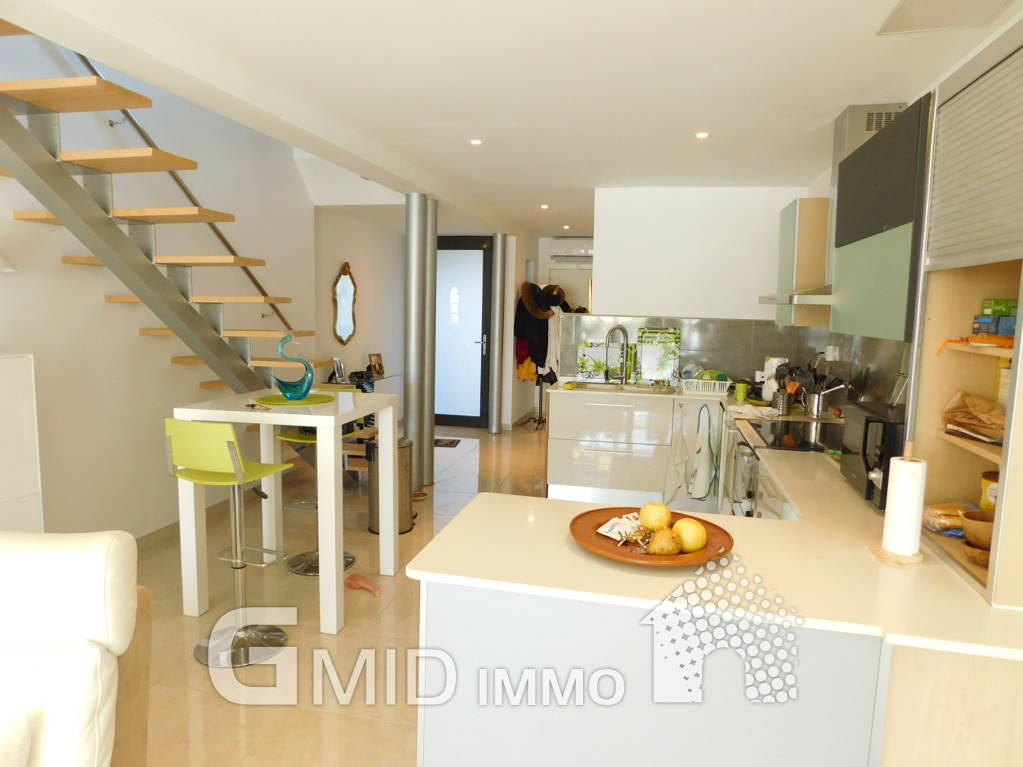 Beautiful 3 Bedroom House With Mooring For Sailboat Close