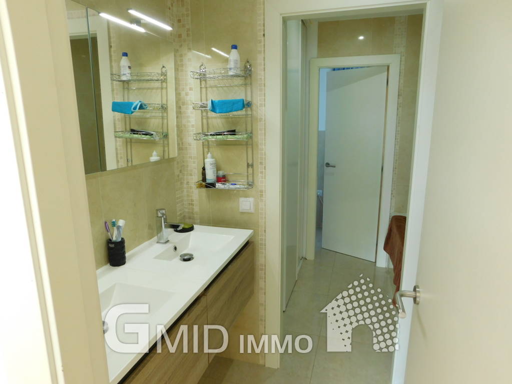 Beautiful 3 Bedroom House With Mooring For Sailboat Close