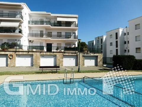 En vente appartement 3 chambres avec piscine Roses