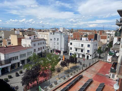 2-Zimmer-Wohnung zum Verkauf im Zentrum von Roses, Costa Brava