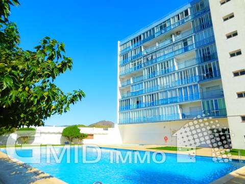 Vendesi monolocale con vista libera e piscina condominiale Roses, Costa Brava