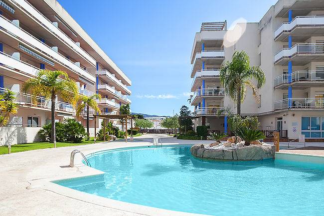 Affitto per le vacanze attico duplex con terrazza, piscina e parcheggio Santa Margarita, Roses