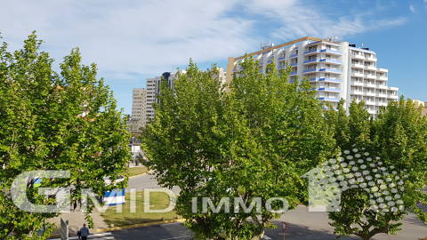 2-Zimmer-Wohnung, große Terrasse auf 150 m. vom Strand in Empuriabrava