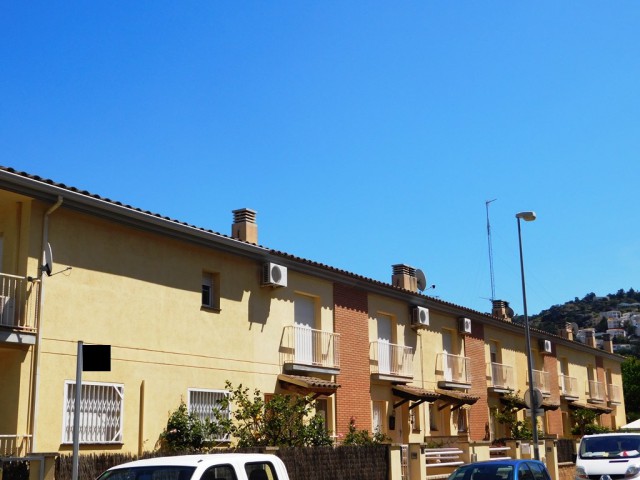 En vente maison spacieuse au centre de Roses, Costa Brava