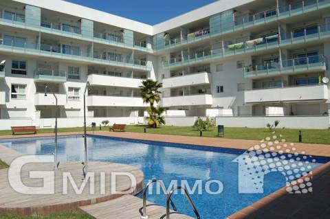 Alquiler de temporada moderno apartamento de 1 habitacion con parking y piscina Roses, Costa Brava