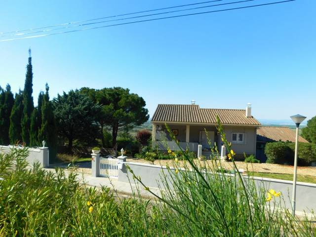 En venta chalet en Pau - Els Olivars La Costa Brava