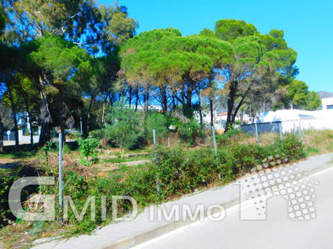 En vente parcelle de terrain à bâtir à Les Garrigues, Roses