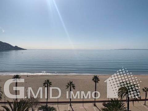 Wunderschönes Penthouse vor dem Meer Santa Margarita, Roses, komplett renoviert