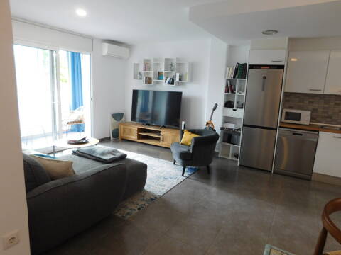 En venta apartamento moderno 2 habitaciones sector Mas Matas, Roses