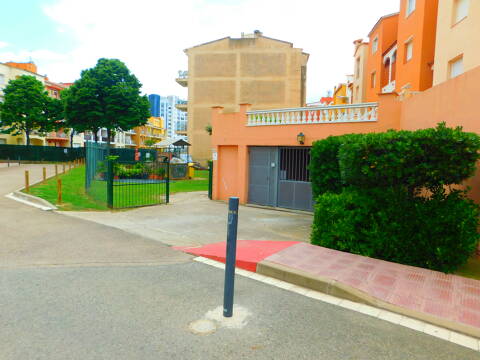 Venta plaza de parking en Empuriabrava, Costa Brava