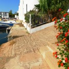 Casa de pescador adosada con amarre y garaje en los canales de Empuriabrava, Costa Brava