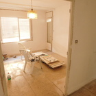 Appartement à rénover de 2 chambres dans le centre de Rosas à 400 m de la plage