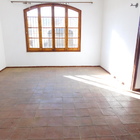 A vendre maison rustique avec grand terrain située près de Figueres, Costa Brava