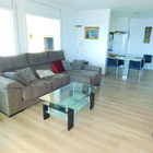 Alquiler piso renovado de 2 habitaciones, parking y piscina en Puig Rom, Roses