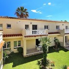 House distributed in 10 apartments at 200m from the beach Empuriabrava
