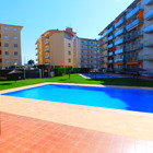 Holiday flat with 2 bedrooms, swimming pool and parking in Santa Margarita, Roses