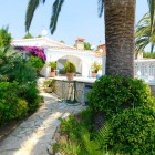 Haus zum Verkauf mit Liegeplatz 12 m und privatem Pool in Empuriabrava Costa Brava