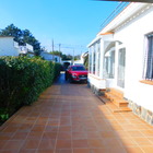 Bonita casa de planta baja con piscina y garaje en Mas Bosca, Roses