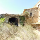 For sale rustic house with large land located in Pals, Costa Brava