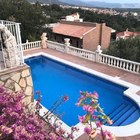 Hermosa villa con vistas al mar y la montaña zona residencial en Palau Saverdera