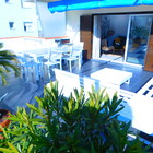 Piso cerca de la playa con gran terraza, parking y con vistas al mar en Salatar, Roses