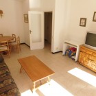 Apartamento de 2 dormitorios con terraza y patio en Mas Oliva, Roses