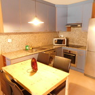 Location annuelle appartement avec 2 chambres et parking à Santa Margarita, Roses