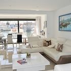 Beautiful 3 bedroom house with mooring for sailboat, close to the sea exit Empuriabrava