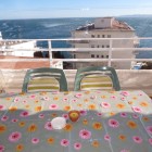 Apartamento con vistas al mar a pocos metros de la playa en Roses