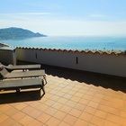 Splendido attico duplex con piscina, terrazza e parcheggio sul lungomare Roses