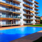 Apartamento turístico con 2 habitaciones, piscina y parking en Santa Margarita, Roses