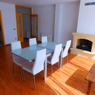 En venta piso moderno con terraza y parking, centro Roses, Costa Brava