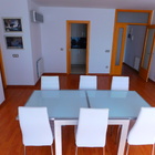 En venta piso moderno con terraza y parking, centro Roses, Costa Brava