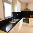 En venta piso moderno con terraza y parking, centro Roses, Costa Brava