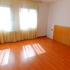 En venta piso moderno con terraza y parking, centro Roses, Costa Brava