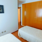 En venta piso moderno con terraza y parking, centro Roses, Costa Brava