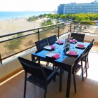 Vacation apartment with a large terrace and a wonderful sea view in Salatar, Roses