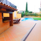Casa moderna con piscina e garage in Palau Saverdera