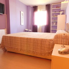 Location annuelle appartement avec 2 chambres et parking à Santa Margarita, Roses