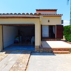 Casa individual 2 habitaciones con garaje y bonita terraza en Empuriabrava