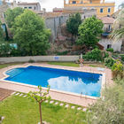 Large apartment with communal pool in Palau Saverdera