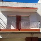 A louer à l'année, cette maison est située au coeur de Roses
